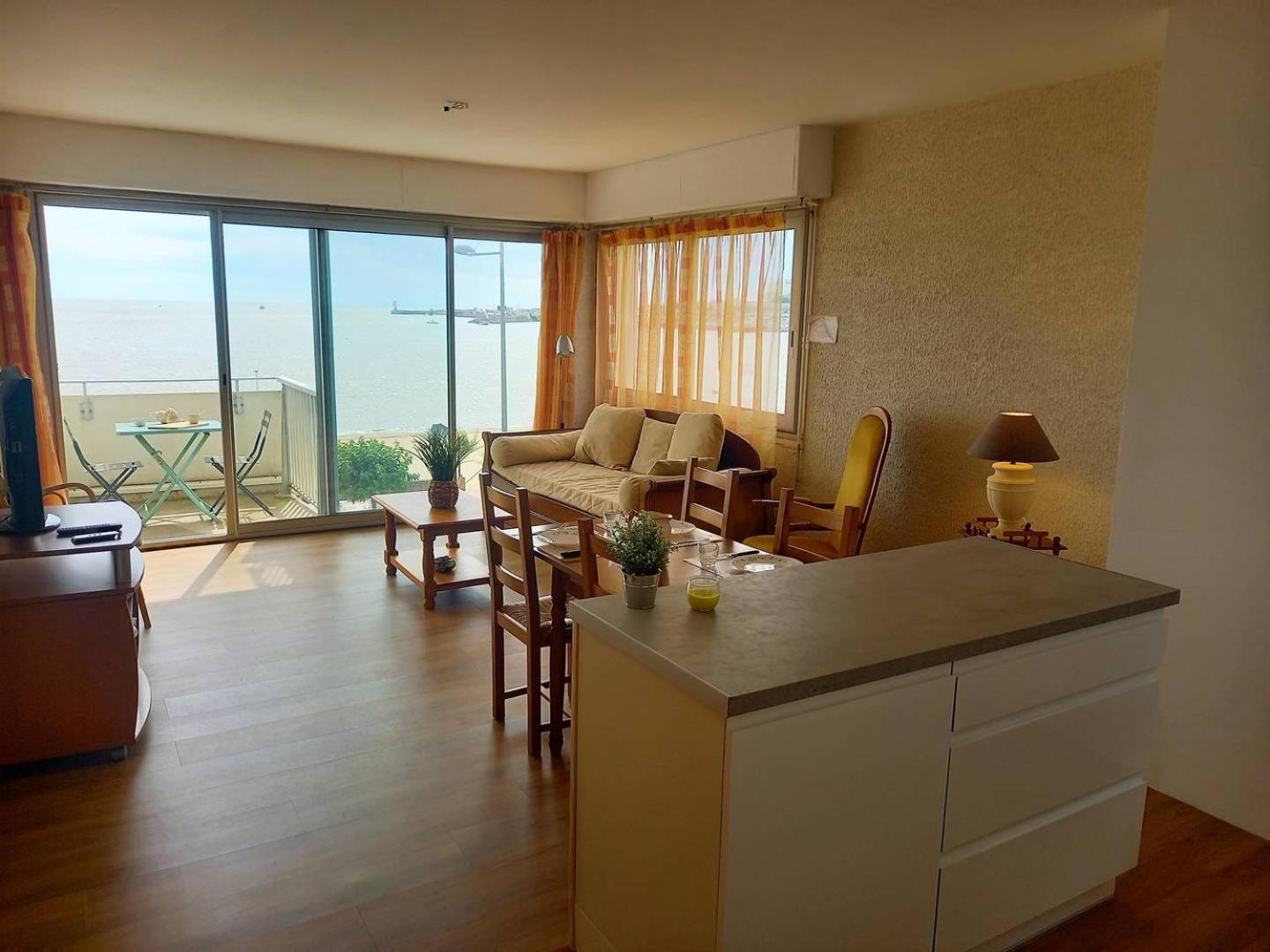 Royan - VUE MER pour cet APPARTEMENT face à la PLAGE - GRANDE CONCHE Exterior foto